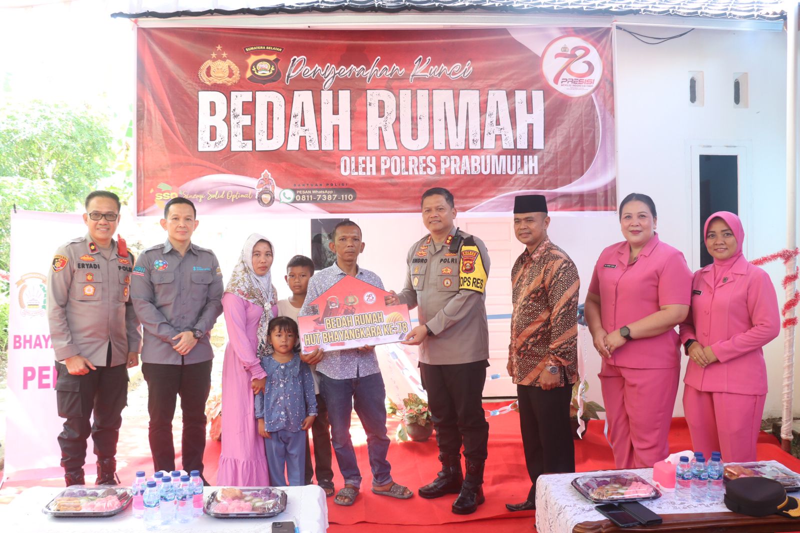 Polres Prabumulih Serahkan Bantuan Bedah Rumah Kepada Warga